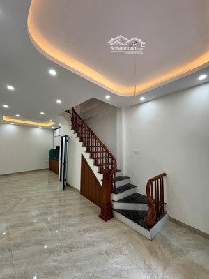 bán nhà 38m2 kim chung, hoài đức. đơn lập 5 tầng, 6 phòng ngủ. cách 180m đến chợ lai xá, quốc lộ 32