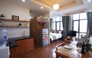 cho thuê studio cao cấp tại dịch vọng hậu, ô tô đỗ cửa, có bãi gửi ô tô, có lễ tân và bảo vệ trực