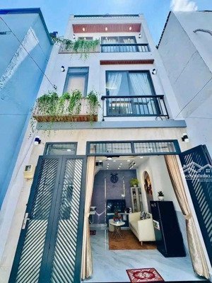 tôi bán nhà ngộp 3tỷ320/72.1m2 cho thuê 17 triệu/tháng lý nam đế - p.7 - q.11 gần lotte mart