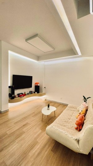 chính chủ cho thuê căn hộ paris hoàng kim, 3pn - 2wc. nhà mới, full nội thất cao cấp, vào ở ngay
