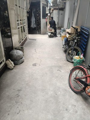 bán nhà dt 40m2 - mt 5m - 4 tầng - chỉ nhỉnh 5 tỷ