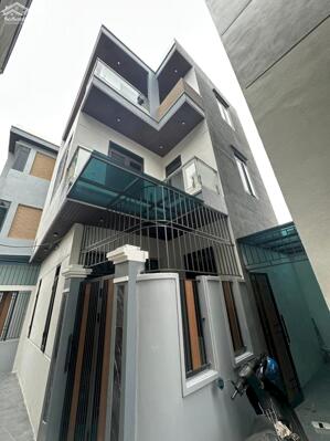 BÁN NHÀ 2.15 TỶ 3 TẦNG 48M2 ( ĐÔNG NAM ) NGÕ RỘNG VĂN CAO