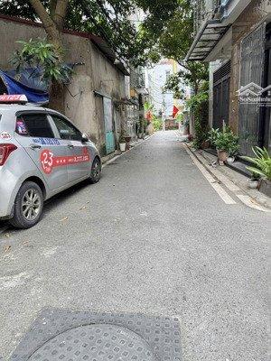 đất đức giang, 41m2, 6.35 tỷ, ô tô, thoáng, hiếm, full thổ cư