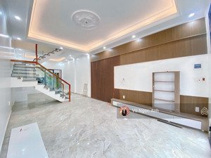 bán gấp nhà đẹp tiền phong 4 ngủ ngõ rộng đông tứ trạch chính chủ!