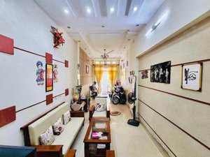 phạm thế hiển p4, q8, 74m2 - 4 tầng - 6pn - 7wc - hẻm 1 sẹc - nhà sau căn mặt tiền đường - không