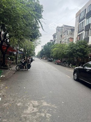 e cần thanh lý mảnh đất 433 m tại tây tựu giá 64t m2 otto tránh