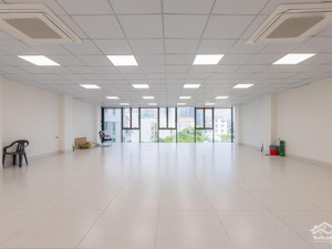 cho thuê văn phòng duy tân 80m², giá chỉ 10$/m² 2 mặt thoáng hạng a