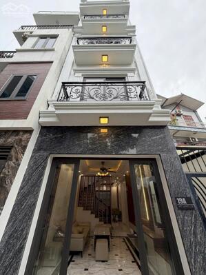 Siêu phẩm Thạch Bàn - Long Biên - Ô tô qua nhà - 52m x 5T - 5 Phòng ngủ. Lh 0965858116