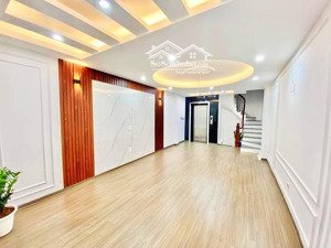 cực hiếm-nhà đẹp phố láng hạ 35mx6t thang máy- gần phố-ngõ thông chỉ 8,3 tỷ