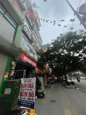 bán mặt phố minh khai,hai bà trưng.dt 120m2 4t mặt tiền 3m .giá 36,5tỷ.lh:0383426696