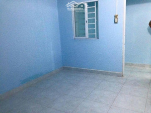 bán lô đất có nhà cấp 4 hẻm cao ráo sạch sẽ vuông vức tiện xây mới