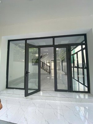 cần cho thuê thự dương nội hoàn thiện đẹp ngay cạnh hồ, không giới hạn mục đích sử dụng - 28tr