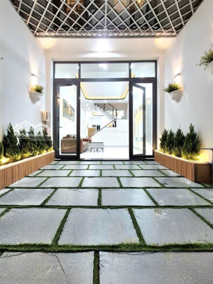 nhà mới hxh - 3 tầng - 60m2 - 4pn - 4wc - 7,3 t/ỉ;