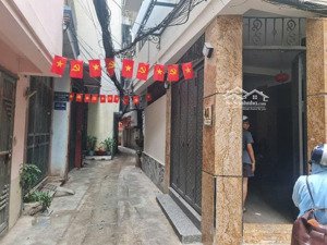 bán nhà phố quan nhân gần phố, ngõ nông thoáng, 56m², 6 tầng, nội thất đủ, giá 10.6 tỷ