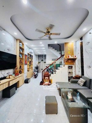 chính chủ cần bán nhà tân hương, 2 tầng, 4.4m x 10m, hẻm rộng rãi, chỉ 3.98 tỷ