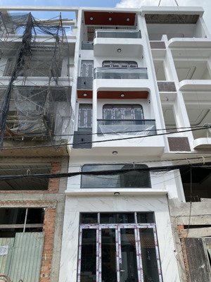 bán nhà 1/đường lê văn quới-60m2 -4 tầng hẻm thông buôn bán