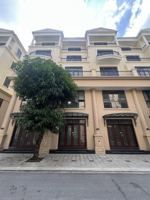 bán nhanh liền kề đảo dừa 70 m2 - giá tốt nhất khu- vinhomes ocean park 2