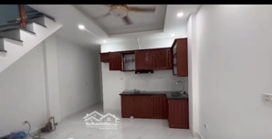 chính chủ bán nhà 2 tầng dt 44m2 x 4,5m. giá 2,8tỷ. tại sa đôi - tây mỗ - ntl. nhà mới đẹp, ô tô.