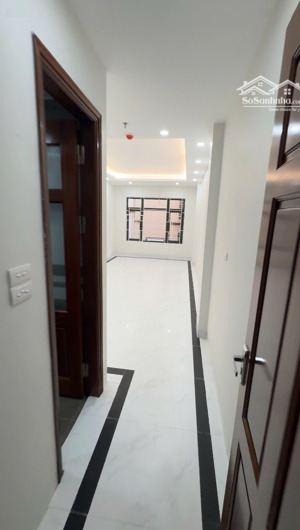 nhà 7 tầng thang máy xây mới 64m2,ngõ 100 nguyễn xiển ô tô tránh nhiều văn phòng công ty kinh doanh