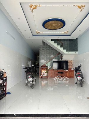 bán nhà 3 tầng mặt tiền đường 29/3 hòa xuân kinh doanh sầm uất giá cực tốt chỉ 12 tỷ tl