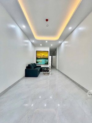 bán nhà mặt phố phú diễn 51m2 - 19 tỷ 7tầng thang máy, vỉa hè 5m