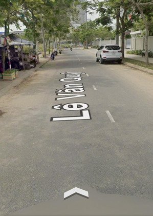 chính chủ cần bán lô đất mt đường lê văn quý. vị trí đẹp thuận tiện xây cao tầng. giá đầu tư