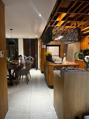 cho thuê nhà đẹp full nội thất có thang máy kdc tân quy đông tân phong