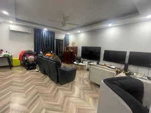 cần bán căn hộ,mỹ phú .lâm văn bền ,quận 7 diện tích 120m², 3pn, 2wc. nội thất đầy đủ.