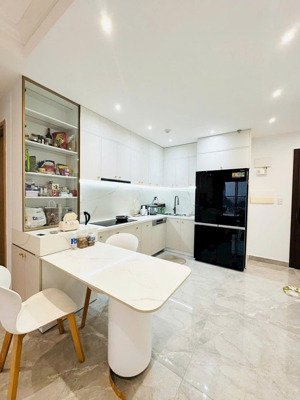 căn góc tháp b botanica premier novaland 69m2 5,73 tỷ 2 phòng ngủ đầy đủ mới đẹp tầng cao thoáng