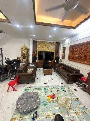 bán nhà nguyễn lương bằng, ngõ nông, gần công viên, 30m oto tránh, 43m2*4t