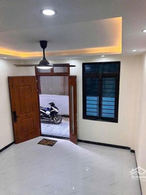 căn nhà mới tại tt chúc sơn, chương mỹ 4 tầng sử dụng 120m2 giá 3.6 tỷ