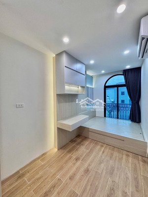 ccmn thiết kế cao cấp - full đồ máy giặt riêng - ô tô đỗ cửa ngay phố đường bưởi - ba đình