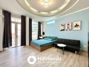 siêu phẩm studio tách bếp full nội thất ban công lớn ngay sát cầu nguyễn văn cừ