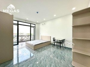 studio mới xây ngay vườn lài-đh ntt- có ban công full nội thất nhận xe điện