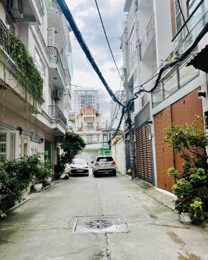 nhà 4 tầng đẹp dt khủng 145m2 (5mx28m). chỉ 108tr/m2. hẻm oto tránh, 100m ra nguyễn thị thập. 15,7t