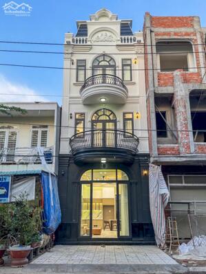 Nhà 1 trệt 2 lầu mặt tiền đường Xuân Hồng - Ngang bệnh viện Nhi Đồng