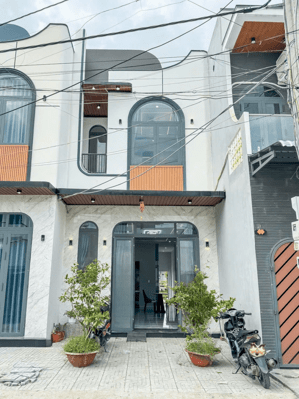 Nhà Trệt Lầu Có Sân Đậu Ô Tô - Cách bệnh viện Nhi Đồng 500m