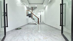 4,2 tỷ nhà bến vân đồn _ sd 59m _ sổ hồng riêng _ quận 4