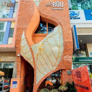 nhà 2 mặt tiền đường trần hưng đạo - trung tâm quận 1 - 3 tầng giá 62tr/tháng