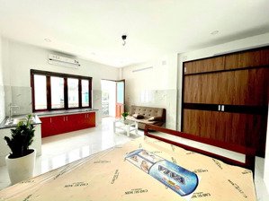 cho thuê căn hộ ban công, q8, ở dương bá trạc, gần cầu nguyễn văn cừ, cầu chữ y, công viên dạ nam