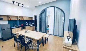 bán tòa nhà căn hộ dịch vụ gần võ chí công- gần toà nhà hành chính- sân bóng- khu liên hiệp th