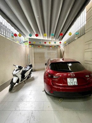 nhà mới 100% chủ xây ở tâm huyết ô tô vào nhà hxh lê quang định, 4x20m 4 tầng - vuông a4 - 4pn/5wc