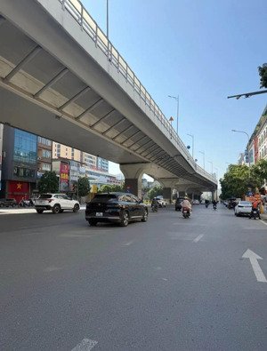 bán nhà mặt phố đại la, 7 tầng thang máy