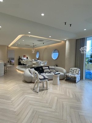 bán căn hộ chung cư cao cấp 145m2, 3 ngủ khu đô thị mễ trì hạ tặng full nội thất cao cấp hơn 2 tỷ