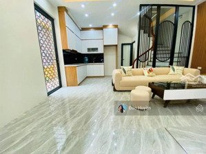 bán căn góc phùng khoang ngay học viện an ninh văn quán ngõ thông ôtô 7 chỗ đỗ cửa giá hơn 10tỷ