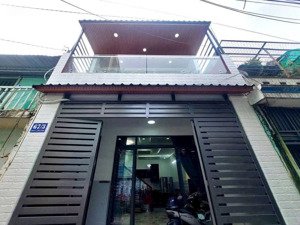 bán căn nhà đẹp sổ hồng riêng tại phường thới an.nhà 1 lầu dt ngang 5 dài 10.giá nhỉnh 4 đồng