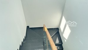 bán nhanh nhà phố 3 tầng , hẻm betong 4m , nhánh đường lê văn thịnh rẽ vào