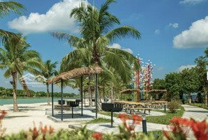 căn 2 ngủ siêu đẹp bên zz2 nhìn công viên nội khu và hồ san hô, chuẩn bị nhận nhà tháng 12