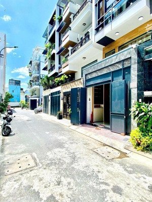 nhà hẻm ô tô 8m phạm văn chiêu gò vấp 5 tầng nội thất cao cấp sổ chính chủ