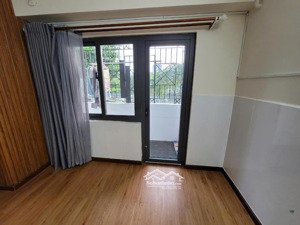 bán gấp cc 2pn, 1wc, 60m2, 3,5 tỷ tại 312 lạc long quân, q.11, hcm